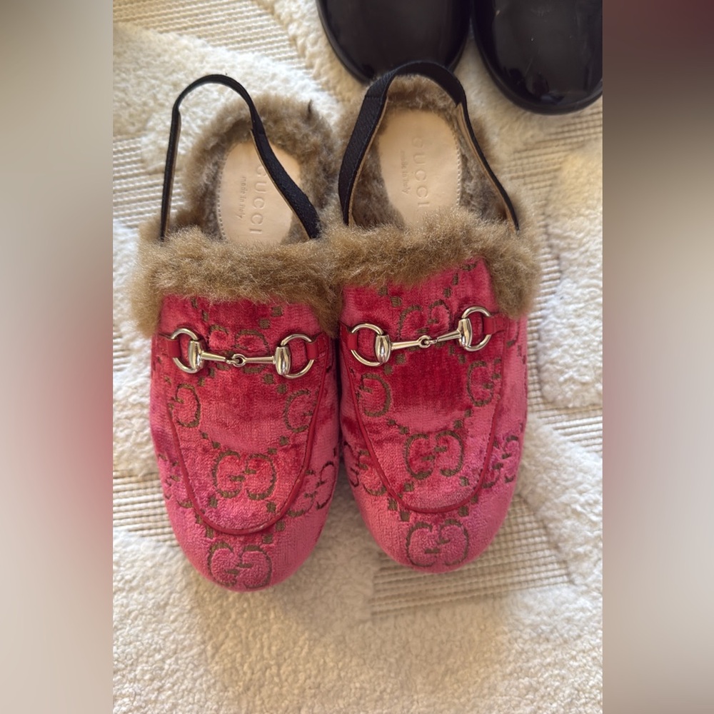 Gucci Pink Loafers with Fur Trim and Silver Detail
